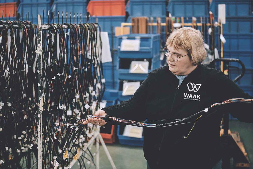 WAAK cable assembly design