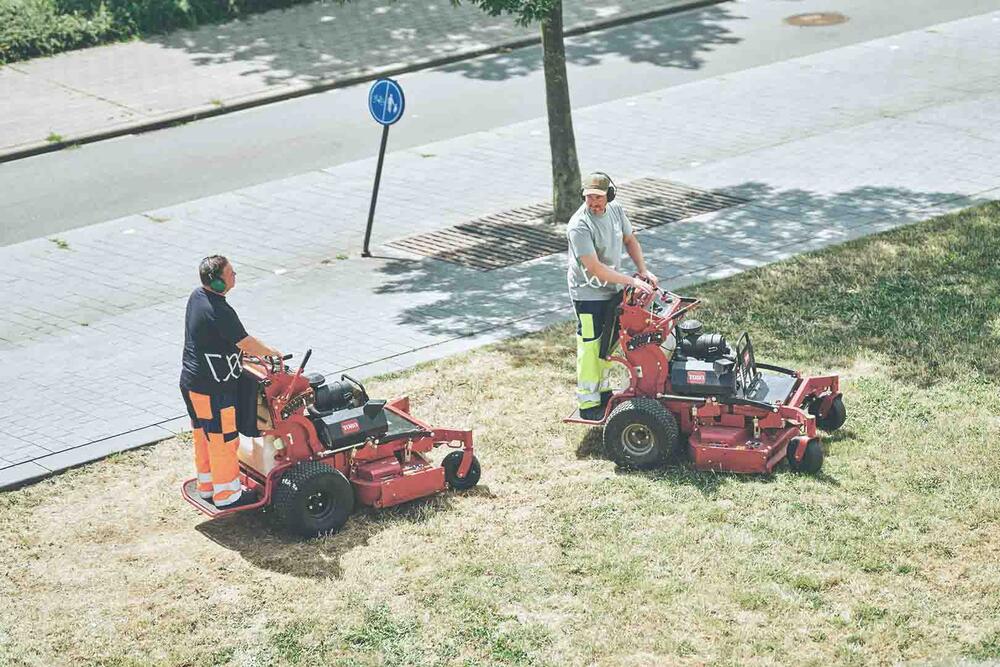 WAAK Groendienst aan het werk in stad Harelbeke