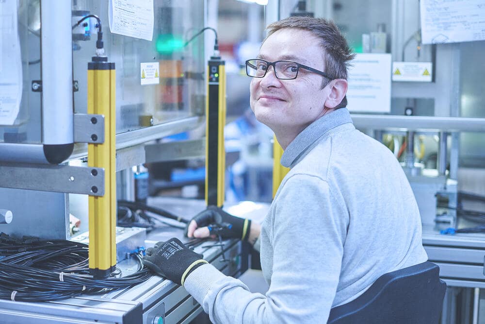 WAAK injection moulding cable harnesses