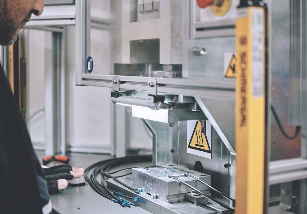 Overmoulding HVAC cables or wire harnesses