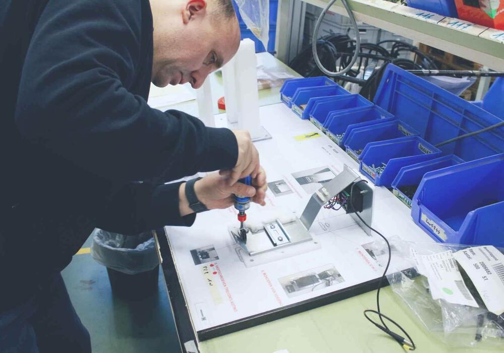 WAAK assembleert kabels voor Stelrad Radiator Group